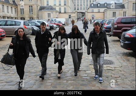 Relatives of Jeannette O'Keefe arriving to Versailles court near Paris ...