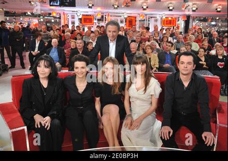 Juliette Greco, Juliette Binoche, Michel Drucker, Sylvie Testud, singer Camille (real name Camille Dalmais) and Camille Artichaut, brother of Juliette Binoche, at the taping of Vivement Dimanche on February 1, 2012 in Paris, France. Photo by Max Colin/ABACAPRESS.COM Stock Photo