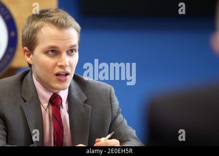 American human rights activist, freelance journalist, lawyer and government official, Ronan Farrow, son of director Woody Allen and actress Mia Farrow, addresses the media at The Foreign Press Center in New York City, NY, USA on April 23, 2012. Farrow is currently serving in the Obama administration as Special Adviser to the Secretary of State for Global Youth Issues and director of the State Department's Global Youth Issues office. Photo by Charles Guerin/ABACAPRESS.COM Stock Photo