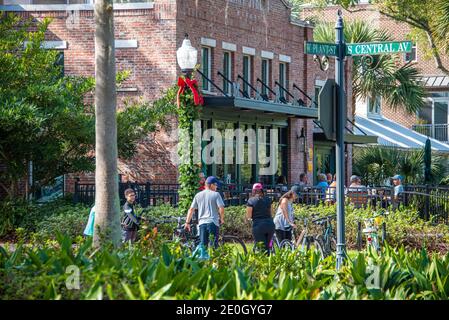 Charming downtown Winter Garden, Florida, decorated for the Christmas ...