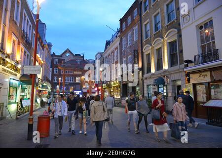 Gerrard St, Chinatown, Soho, London, England, Grossbritannien Stock Photo