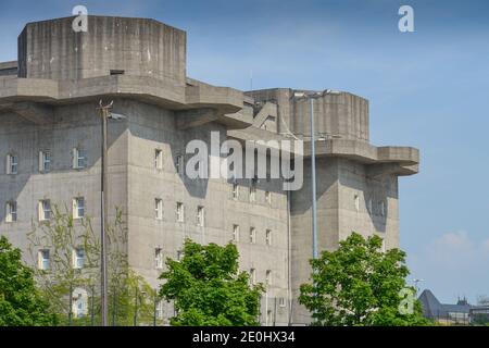 Flakturm IV, Heiligengeistfeld, St. Pauli, Hamburg, Deutschland Stock Photo