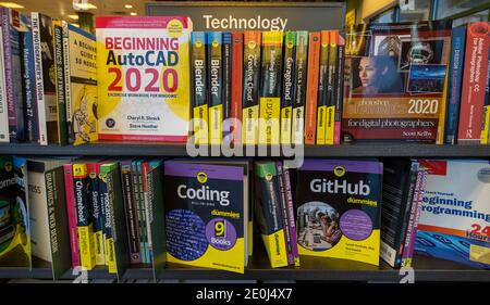 technology and computer books on sale, Barnes and Noble, USA Stock Photo