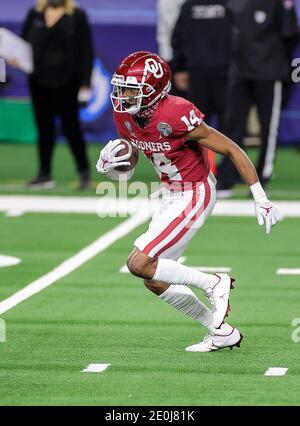 Arlington, TX, USA. 30th Dec, 2020. Oklahoma Sooners wide receiver Charleston Rambo (14) in action during the Florida Gators, versus the Oklahoma Sooners college football game, at the Goodyear Cotton Bowl, in Arlington, Texas on December 30, 2020. (Mandatory Credit: Tommy Hays/MarinMedia.org/Cal Sport Media) (Absolute Complete photographer, and credits required).Television, or For-Profit magazines Contact MarinMedia directly. Credit: csm/Alamy Live News Stock Photo