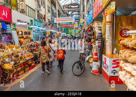 DAEGU, KOREA, OCTOBER 28, 2019: People are strolling through Seomun market at Daegu, Republic of Korea Stock Photo