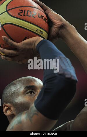 USA's Kobe Bryant competes during the USA-Lithuania Men's Basketball Preliminary competition at the 2012 Summer Olympics, in London, UK, on August 4, 2012. Photo by Gouhier-Guibbaud-JPM/ABACAPRESS.COM. USA beats Lithuania 99-94 Stock Photo