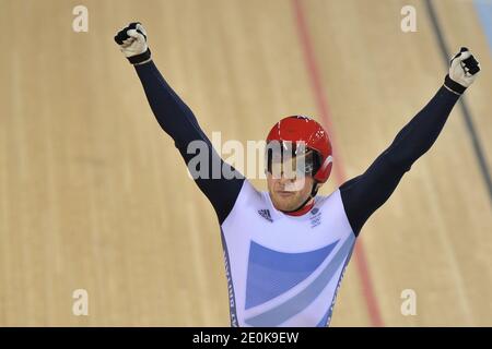 Great Britain's Jason Kenny celebrates winning the Gold Medal after winning the Men's Sprint Final Race 2 against France's Gregory Bauge at the Velodrome in the Olympic Park, during the London 2012 Olympics, in London, UK on August 5, 2012. Photo by Gouhier-Guibbaud-JMP/ABACAPRESS.COM Stock Photo