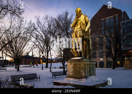 Bronze statue of William the Silent (William I, Prince of Orange) at Voorhees Mall on Rutgers University's College Avenue Campus; during winter break Stock Photo