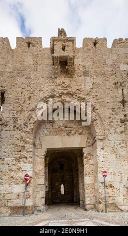 Jerusalem, Israel - December 17th, 2020: The Zion gate in the walls of the old city of Jerusalem, is the entrance to the jewish quarter. Stock Photo