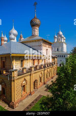 Church of Hodegetria and Church of Resurrection of Christ in the Rostov Kremlin. Rostov Veliky, Yaroslavl Region, Golden Ring of Russia Stock Photo