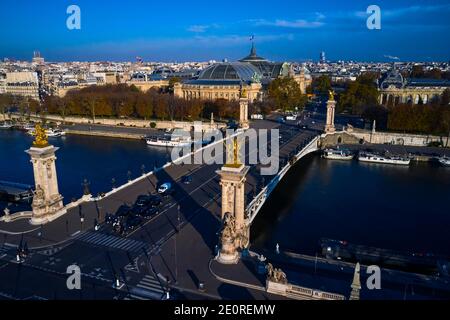 France, Paris, Alexandre III bridge with Grand Palais and Petit Palais