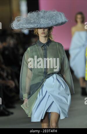 John Galliano Spring 2013 Ready-to-Wear Collection