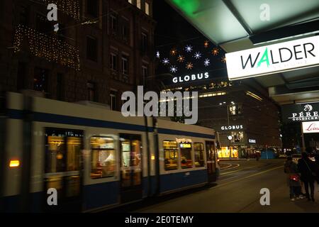 modern train tracks with sidewalk in city / railroad in city Stock Photo -  Alamy