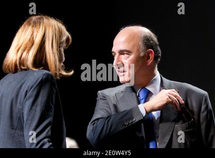 Economy Minister Pierre Moscovici and Former Areva CEO, Anne Lauvergeon at the 'Journees de l'economie' in Lyon, France on November 8, 2012. Photo by Vincent Dargent/ABACAPRESS.COM Stock Photo