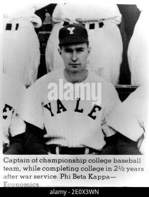 New Haven, Connecticut - Undated file photo -- Future United States President George H.W. Bush as captain of the Yale University varsity baseball team. He pursued a degree in economics and graduated Phi Beta Kappa in 1948. Photo by White House via CNP/ABACAPRESS.COM Stock Photo