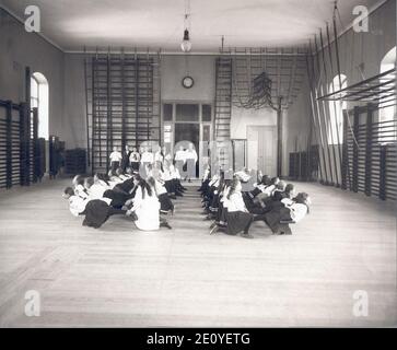 Linggymnastik Gymnastiska Centralinstitutet Stockholm ca 1900, Stock Photo