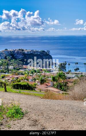 Houses on cliff overlooking ocean at Crystal Cove State Park California beach Stock Photo