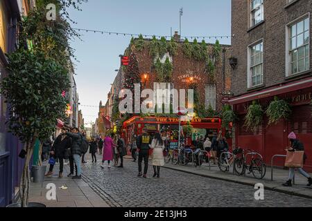 Essex street with Temple Bar Pub in the dusk. Dublin, Ireland. Stock Photo