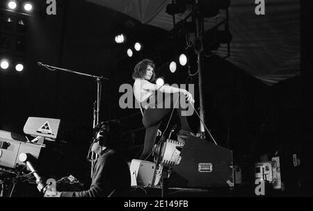 Freddie Mercury of Queen Live in Hyde Park London 18/9/1976. Free concert with 150,000 fans in the Park. Stock Photo