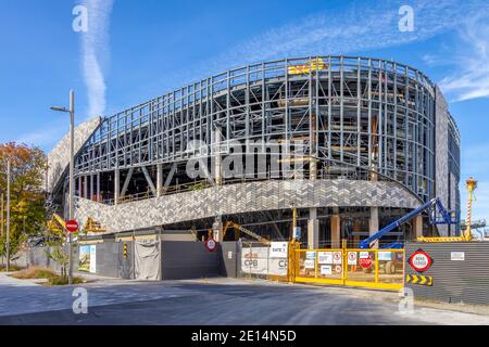 The new Te Pae Christchurch Convention Centre, being built with structural earthquake protection defences, Christchurch, South Island, New Zealand. Stock Photo