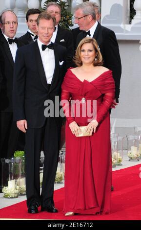 Luxembourg's Grand Duque Henri and wife Maria Teresa arriving at the Mandarin Oriental hotel for a gala dinner hosted by Britain's Queen Elizabeth II in London, UK on April 28, 2011 on the eve of the Royal wedding. Britain's Prince William is to marry his fiancee Kate Middleton at Westminster Abbey in London on April 29, 2011. Photo by ABACAPRESS.COM Stock Photo