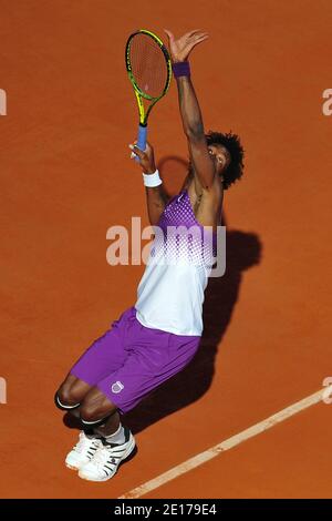 France's Gael Monfils plays in his third round during the Day 8, at the 2011 French Open tennis championship at Roland Garros arena in Paris, France, on May 29, 2011. Photo by Christophe Guibbaud/ABACAPRESS.COM Stock Photo