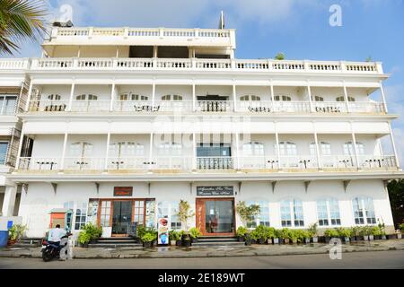 Hotel Ajantha sea view on the sea front in Pondicherry, India. Stock Photo