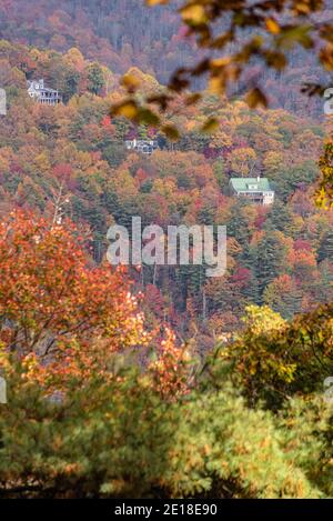 Mountainside homes nestled in colorful Fall foliage in Sapphire Valley, North Carolina. (USA) Stock Photo