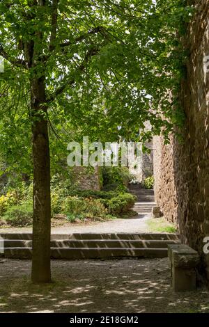 The old walls and gardens in the town of Dinan, Brittany Stock Photo