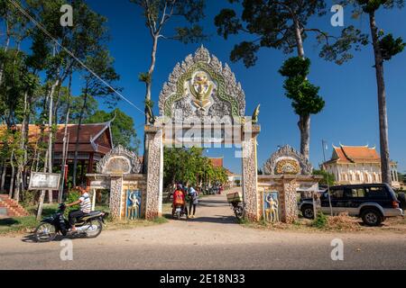 Entrance gate of Wat Svay Andet Pagoda at Lakhon Khol Dance Unesco Intangible Cultural Heritage site in Kandal province near Phnom Penh Cambodia Stock Photo