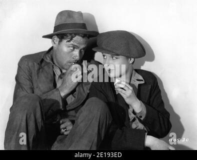 RICHARD ARLEN and LOUISE BROOKS in BEGGARS OF LIFE 1928 director WILLIAM A. WELLMAN from book by Jim Tully Paramount Famous Lasky Corporation / Paramount Pictures Stock Photo