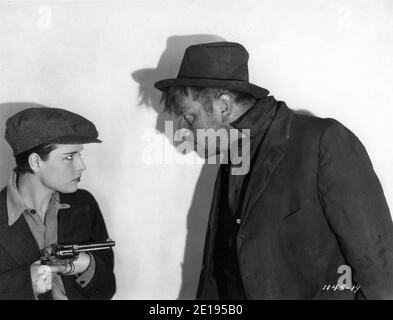 LOUISE BROOKS and WALLACE BEERY in BEGGARS OF LIFE 1928 director WILLIAM A. WELLMAN from book by Jim Tully Paramount Famous Lasky Corporation / Paramount Pictures Stock Photo