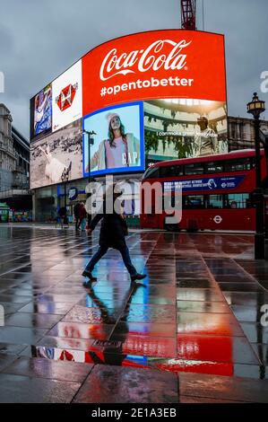 Piccadilly Circus, London, UK. 5th March 2016. Million Women Rise ...