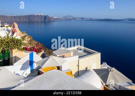 Caldera view and Cycladic architecture of Oia village on Santorini island. Cyclades, Greece Stock Photo