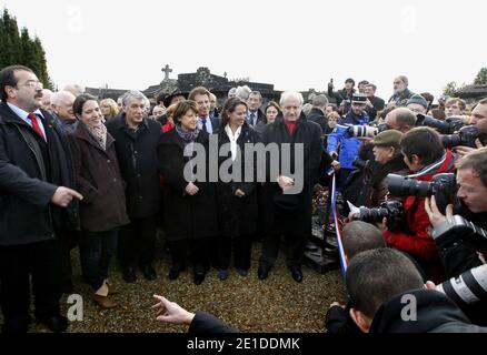 Daughter of Francois Mitterrand Mazarine Pingeot, son of Francois Mitterrand, Gilbert Mitterrand, French First secretary of Socialist Party and Lille’s Mayor Martine Aubry, Jack Lang, French Socialist leader and president of the Poitou-Charente Regional Council, Segolene Royal and Hubert Vedrine are pictured during ceremony marking the 15th anniversary of Francois Mitterrand’s death in Jarnac, southwestern France, on January 8, 2011. Photo by Patrick Bernard/ABACAPRESS.COM Stock Photo