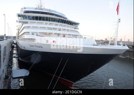 Images of Cunard's newest ship, the new Queen Elizabeth, as she is preparing to take her maiden voyage from New York. Images taken on January 14, 2010. Photo by Dennis Van Tine/ABACAUSA.COM Stock Photo