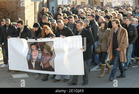 Citizens of Linselles town, north of France pay tribute to Antoine de Leocour and Vincent Delory, killed last week in Niger, on January 15, 2011. Photo by Christophe Guibbaud/ABACAPRESS.COM Stock Photo