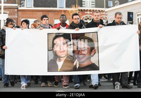 Citizens of Linselles town, north of France pay tribute to Antoine de Leocour and Vincent Delory, killed last week in Niger, on January 15, 2011. Photo by Christophe Guibbaud/ABACAPRESS.COM Stock Photo