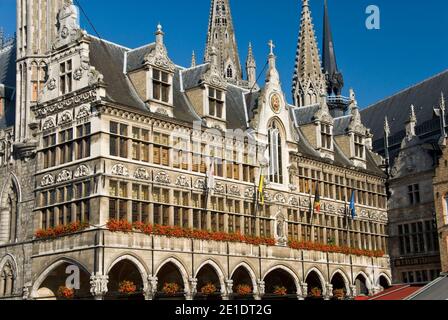 The Cloth Hall (Lakenhalle) is a large medieval market and cloth warehouse building that now houses the “In Flanders Fields Museum,” Ypres, Belgium. Stock Photo