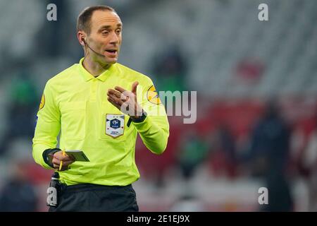 LILLE, FRANCE - JANUARY 6: Referee Thomas Leonard during the Ligue 1 match between Lille OSC and Angers SCO at Stade Pierre Mauroy on January 6, 2021 in Lille, France (Photo by Jeroen Meuwsen/BSR Agency/Alamy Live News)*** Local Caption *** Thomas Leonard