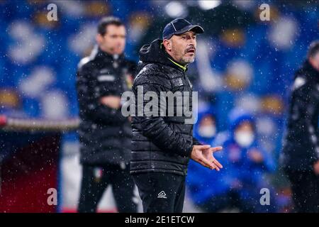 SpeziaÕs Italian coach Vincenzo Italiano gesticulate during the Serie A  football match SSC Napoli vs  Spezia Calcio. Spezia Calcio won 2-1 Stock Photo