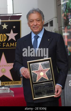 Indian conductor Zubin Mehta during the ceremony honoring him with the 2,434th star on the 'Hollywood Walk of Fame' in Hollywood, Los Angeles, CA, USA on March 01, 2011. Photo by Adhemar Sburlati/ABACAPRESS.COM Stock Photo