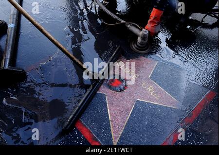 EXCLUSIVE. The making of Penelope Cruz Star on the Hollywood Walk of Fame located 6834 Hollywood blvd, in front of El Capitan Theatre. Los Angeles, CA, USAon March 2011. Photo by Lionel Hahn/AbacaUsa.com Stock Photo