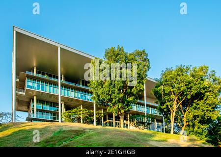 Sde4 Exterior view of The School of Design and Environment, National ...