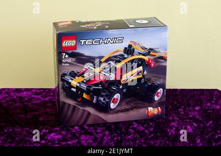 Box of Lego Technic Buggy For Ages 7 Stock Photo Alamy