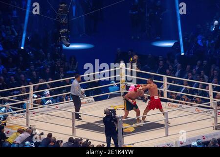 11-28-2015 Dusseldorf , Germany Tyson Fury makes a boxing bias and pulls away from a Klitschko punch Stock Photo