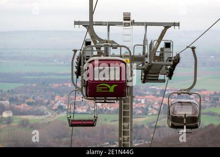 Thale, Germany. 29th Nov, 2020. Due to the Corona pandemic and the associated lockdown, the ski lifts are currently at a standstill, as here at the Roßtrappe in the Harz mountains. Credit: Stephan Schulz/dpa-Zentralbild/ZB/dpa/Alamy Live News Stock Photo