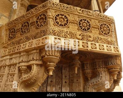 Beautiful carvings on an oriel at Jaisalmer fort, Rajasthan Stock Photo