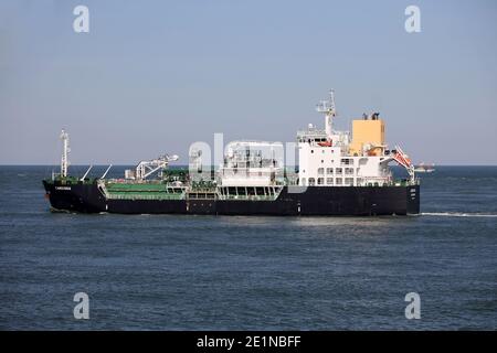 The LNG bunker ship Cardissa will leave the port of Rotterdam on ...