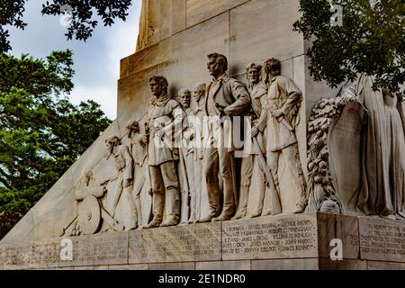 San Antonio, Texas, USA - March 29, 2018:  The Alamo Cenotaph, also known as the Spirit of Sacrifice, is a monument in Alamo Plaza commemorating the B Stock Photo